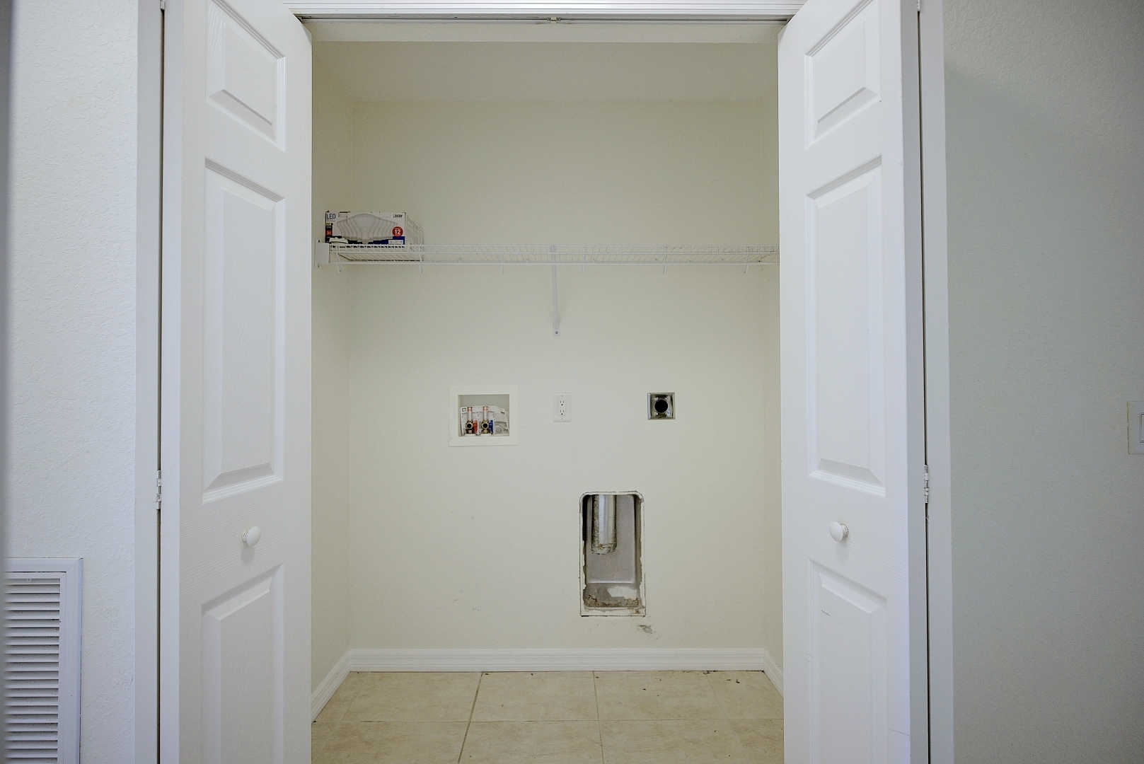 Building Photo - 221 Beech Way NW