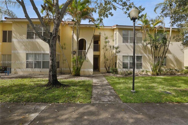 Building Photo - 417 Vista Isles Dr