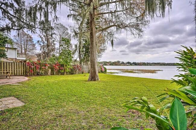 Building Photo - 1630 17th St NW