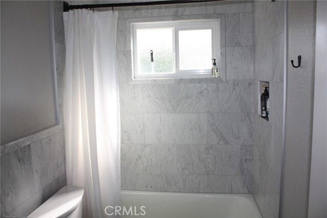 Building Photo - 16540 Wagon Wheel Dr