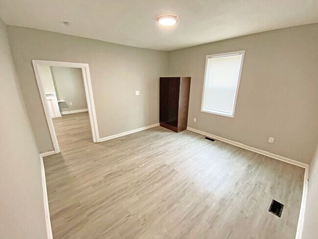 Building Photo - Home on Market