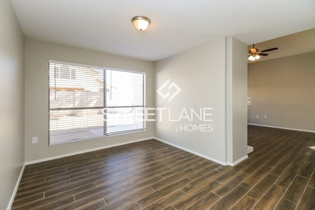 Building Photo - 371 S. Comanche Dr.