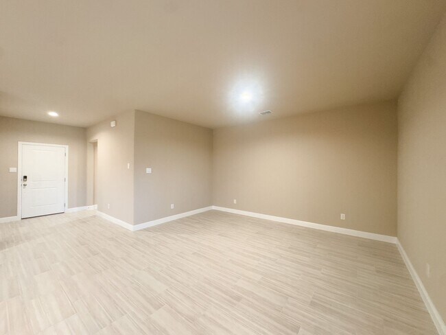 Building Photo - New Build 4 Bed, 2 Bath Home in Mansfield ISD