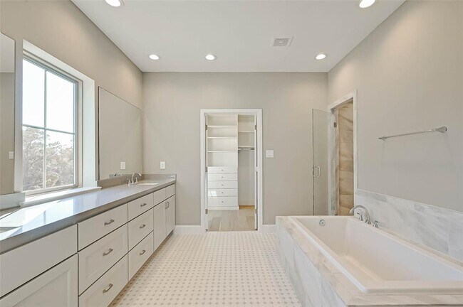 Building Photo - 25242 Calhoun Creek Dr