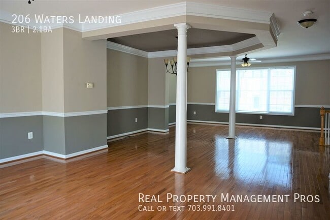 Building Photo - 206 Waters Landing