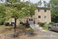 Building Photo - 5620 N Main St