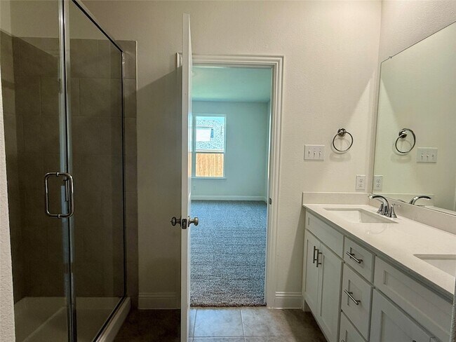 Building Photo - 808 Santa Lucia Dr