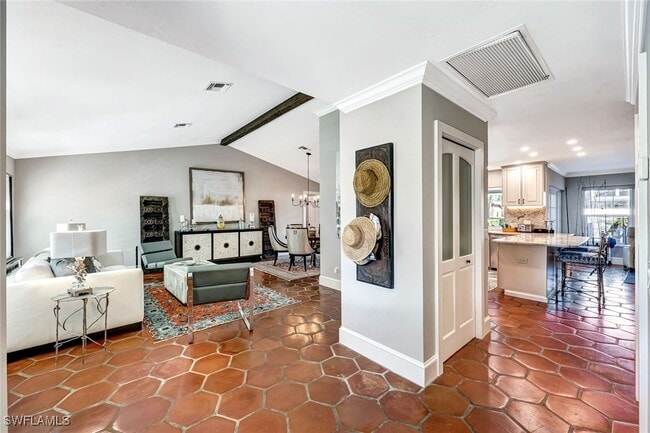 Building Photo - 911 Giralda Ct