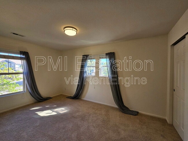 Building Photo - 12832 Mayfair Way