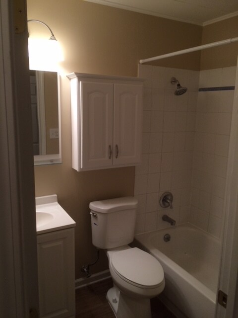 Building Photo - 205 Galewood Drive