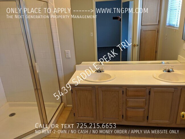 Building Photo - 5439 SADDLE PEAK TRL