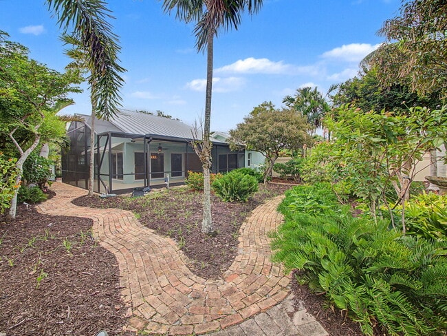 Building Photo - 303 Leeward Dr