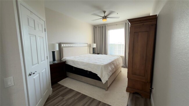 Building Photo - 6466 Cava Alta Dr