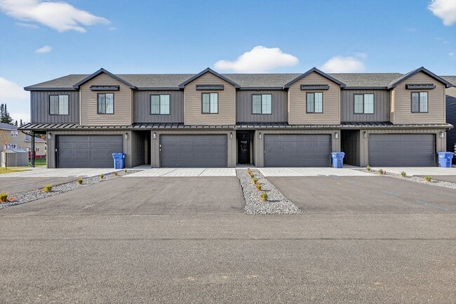 Building Photo - Beautiful 3 Bed, 2.5 Bath Townhome in Ashton - Shorter lease terms available