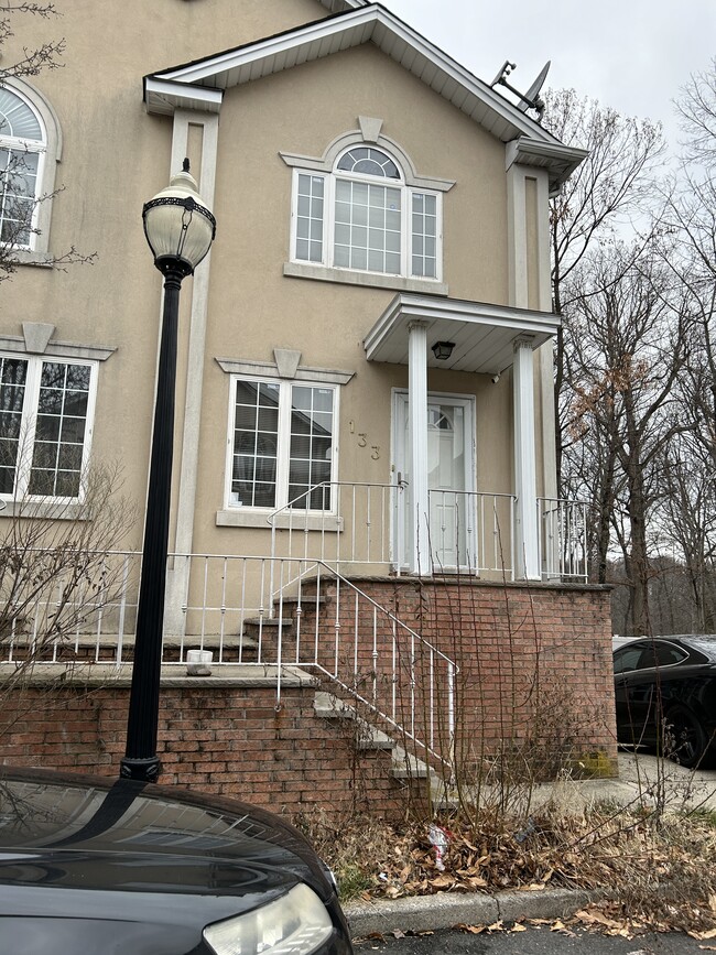 Building Photo - 133 Erika Loop