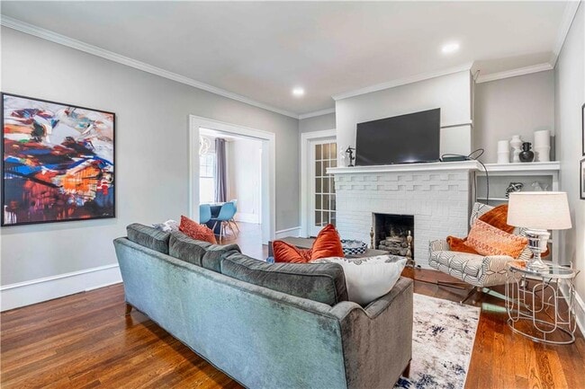 Building Photo - 850 Charles Allen Dr NE