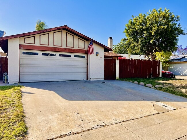 Building Photo - 1464 Larwood Rd