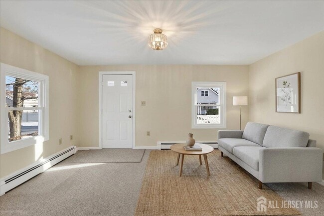 Building Photo - 28 Sedgwick St