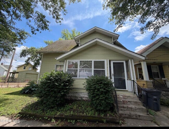 Building Photo - OWNER FINANCING