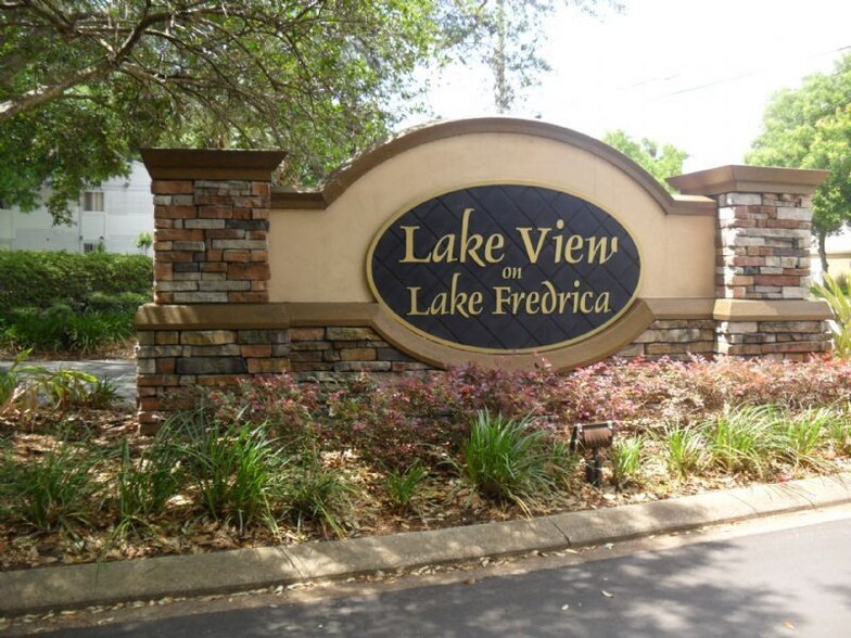 Building Photo - 2388 Oak Park Way