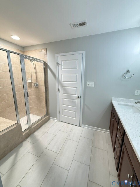 Building Photo - 8057 Ellendale Dr