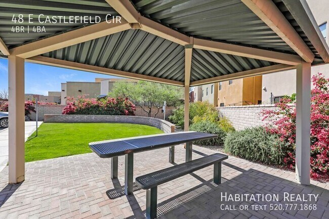 Building Photo - 48 E Castlefield Cir