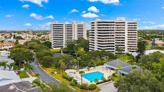 Building Photo - 5950 Pelican Bay Plaza S