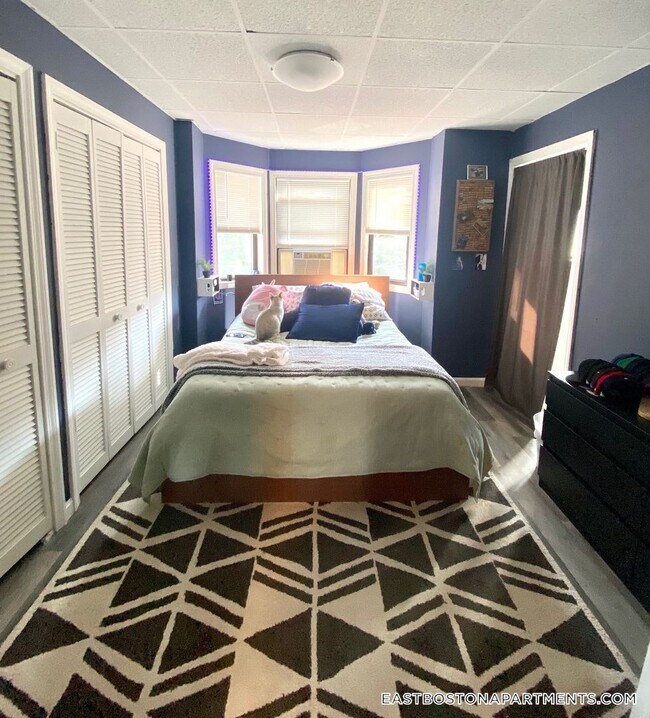 Building Photo - 26 Decatur St