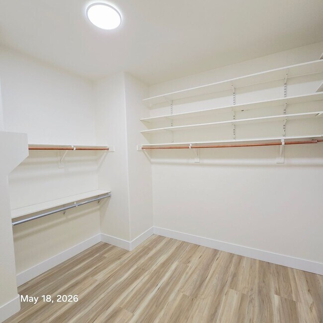 Building Photo - Gorgeous Home For Rent