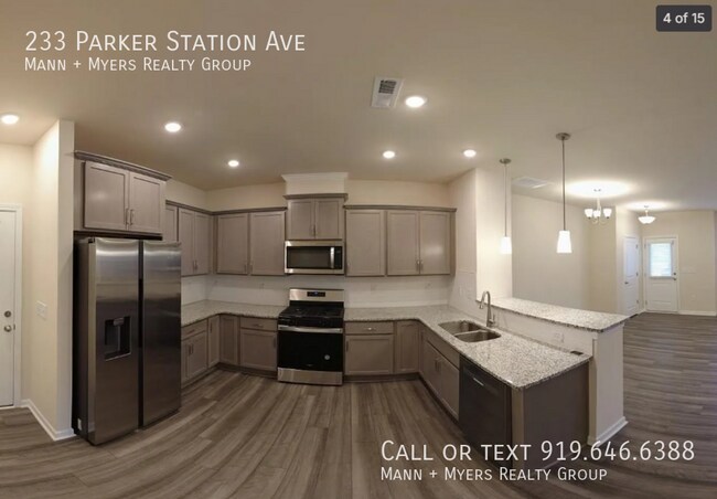 Building Photo - 233 Parker Sta Ave