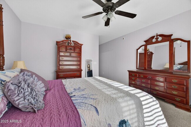 Building Photo - 1831 E Lindrick Dr