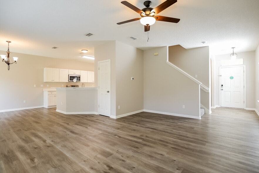 Building Photo - 6220 Morse Oaks Cir