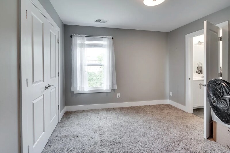 Building Photo - 3813 Dr Walter S Davis Blvd