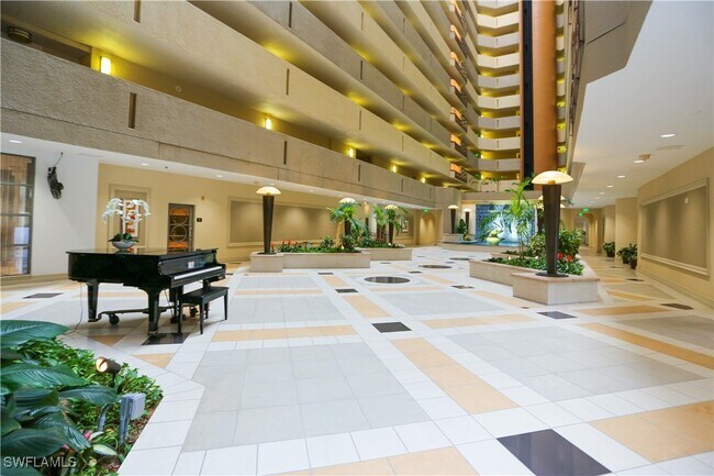 Building Photo - 4041 Gulf Shore Blvd N