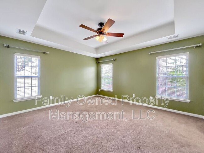 Building Photo - 320 Burton Ct