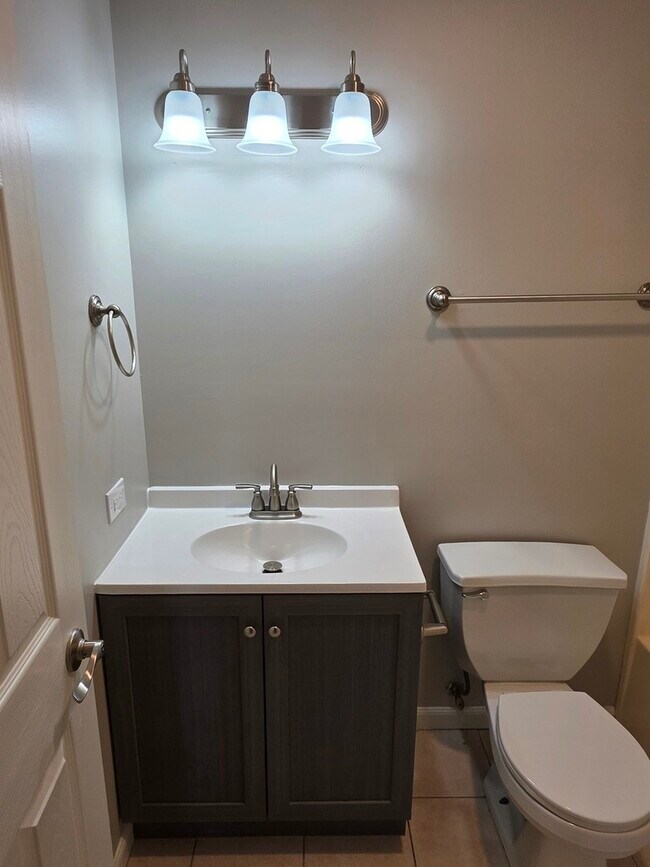 Building Photo - 1361 Cunat Ct