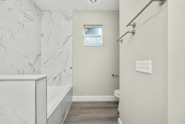 Building Photo - 3 Bedroom Home Located In The Sun N Lake Golf Community