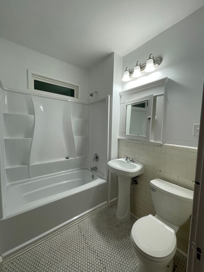 Building Photo - 260 Humboldt Pkwy