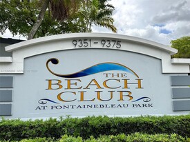 Building Photo - 9357 Fontainebleau Blvd