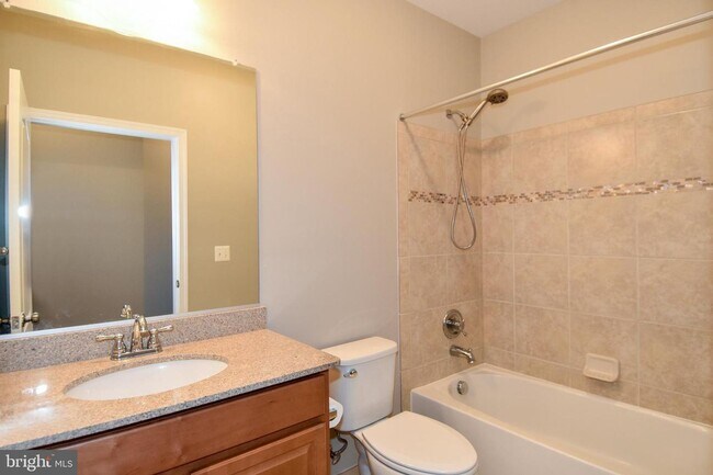 Building Photo - THIS IS AN ACTIVE ADULT, AGE RESTRICTED COMMUNITY. MUST BE 55+.