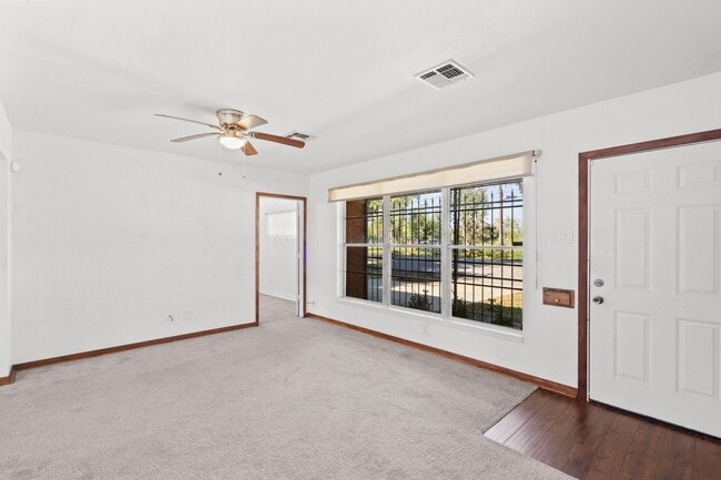 Building Photo - 241 W Rittenhouse St