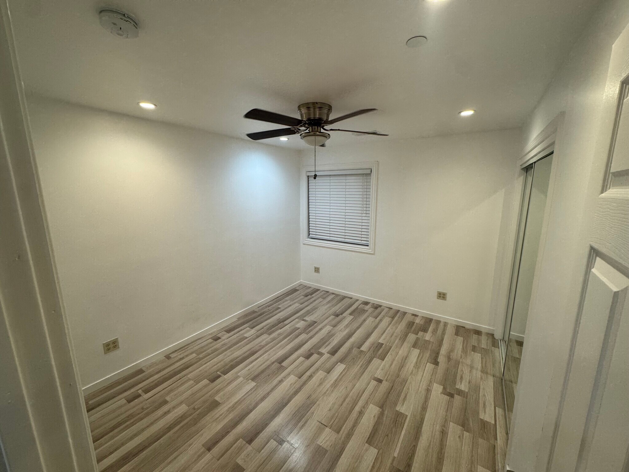 Building Photo - 126 S Humboldt St