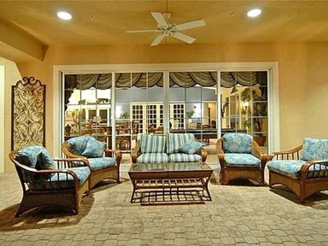 Building Photo - 8263 Miramar Way