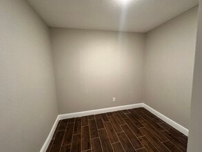 Building Photo - 2125 Maverick Dr