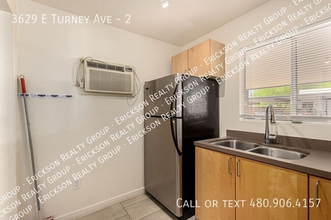 Building Photo - 3629 E Turney Ave