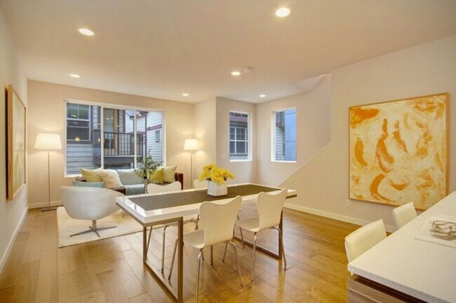 Building Photo - 5938 California Ave SW