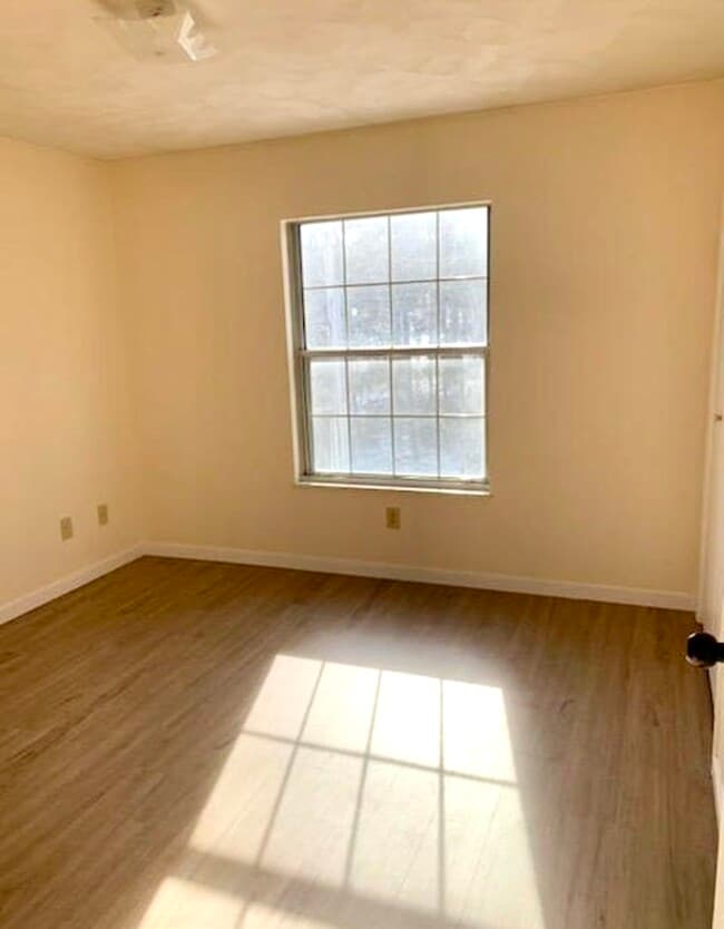 Building Photo - 5417 Collier Ln