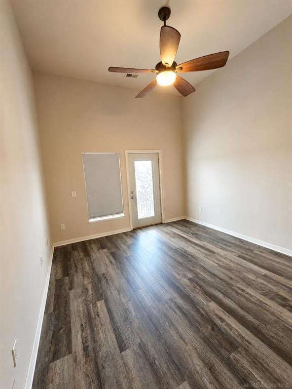 Building Photo - Downtown Mount Clemens Loft 2 Bedroom, 1 Bath Top Floor, Garage. Soaring 20-Foot Ceilings, Dramat...