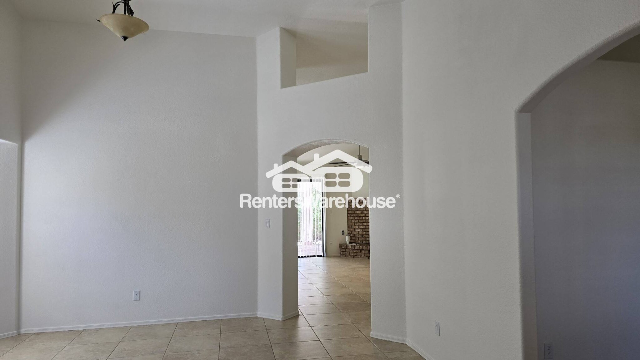 Building Photo - 80 Carolwood Dr