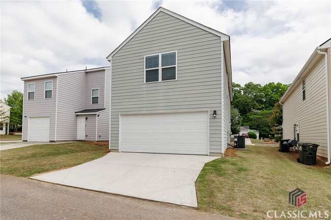 Building Photo - 157 Brockett Dr